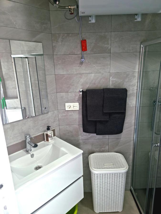 Apartamentos Elemar Free Luggage Storage Málaga Dış mekan fotoğraf