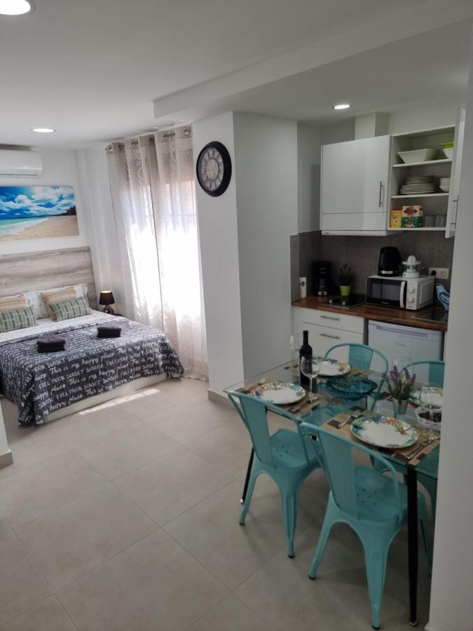 Apartamentos Elemar Free Luggage Storage Málaga Dış mekan fotoğraf