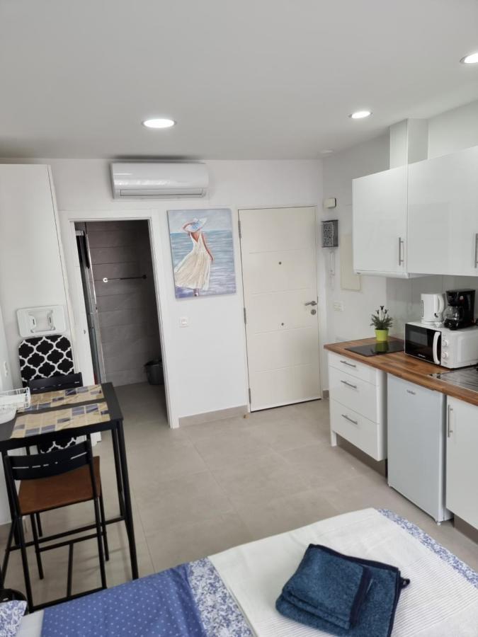 Apartamentos Elemar Free Luggage Storage Málaga Dış mekan fotoğraf